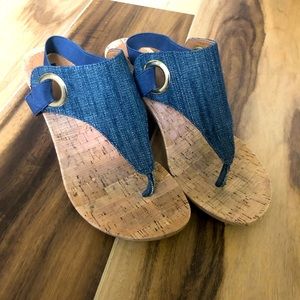 White a mountain sandals